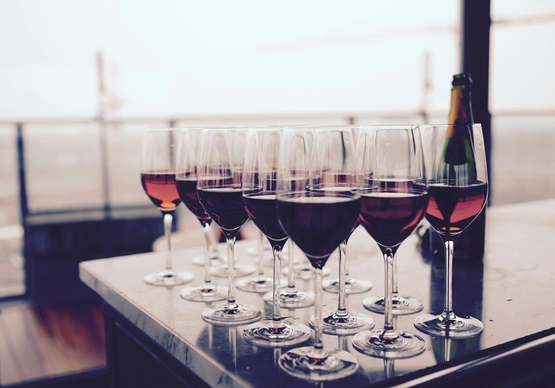 des verres de vin